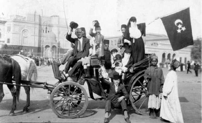 نساء ورجال في ثورة 1919