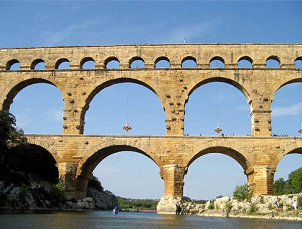 جسر دوجار في فرنسا