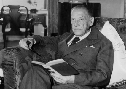 SOMERSET MAUGHAM