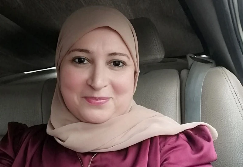 حنان العطار