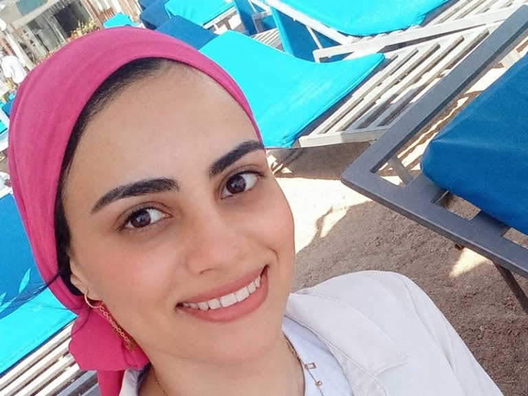 حين أجبرتني مضادات الاكتئاب على التوقف عن الضحك والبكاء